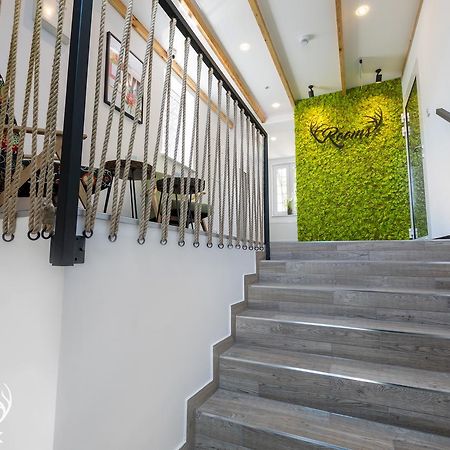Pokoje Hotelowe Nad Jeziorem Jelen Bytów Esterno foto